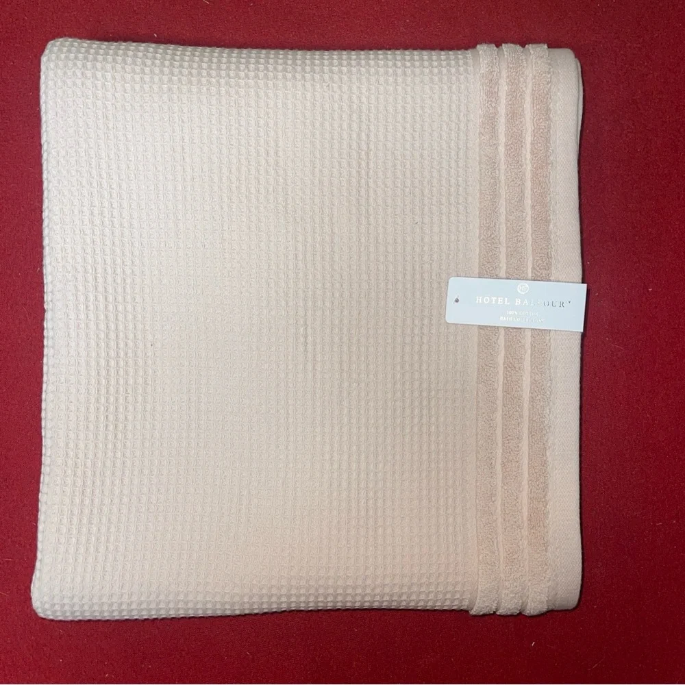 Hotel Balfour Collection Pink Sand Waffle Weave Twist Cotton Bath Towel 30x55”